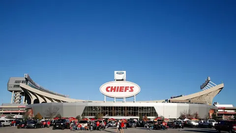 圖赫爾透露：陣容平穩，薩內將繼續穩坐首發。