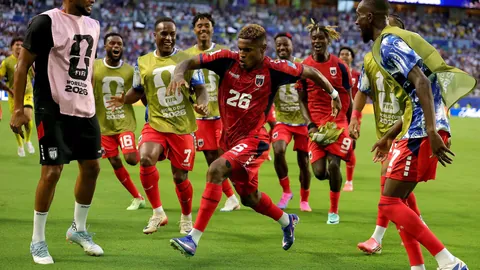 米切尔：每日运动水7-8瓶健康饮食法，小熊软糖成戒断难题